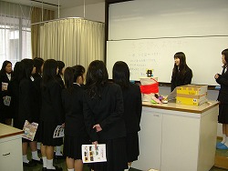 中学1年　4月8日（金）教室　クラブ見学ツアー 006.jpg